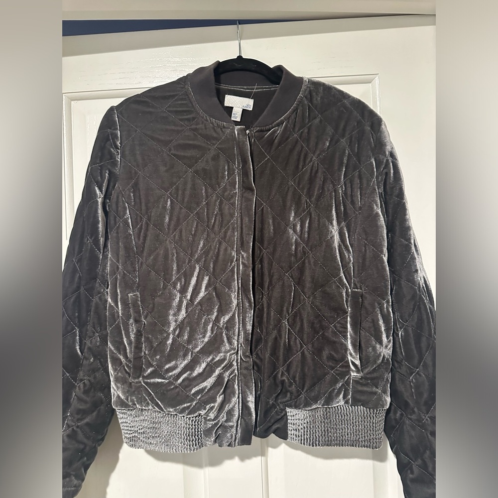 14th & Union Quilted Green Velvet Bomber Jacket